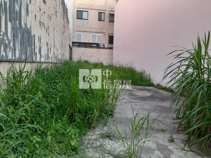 中華北路正路面建地房屋室內格局與周邊環境