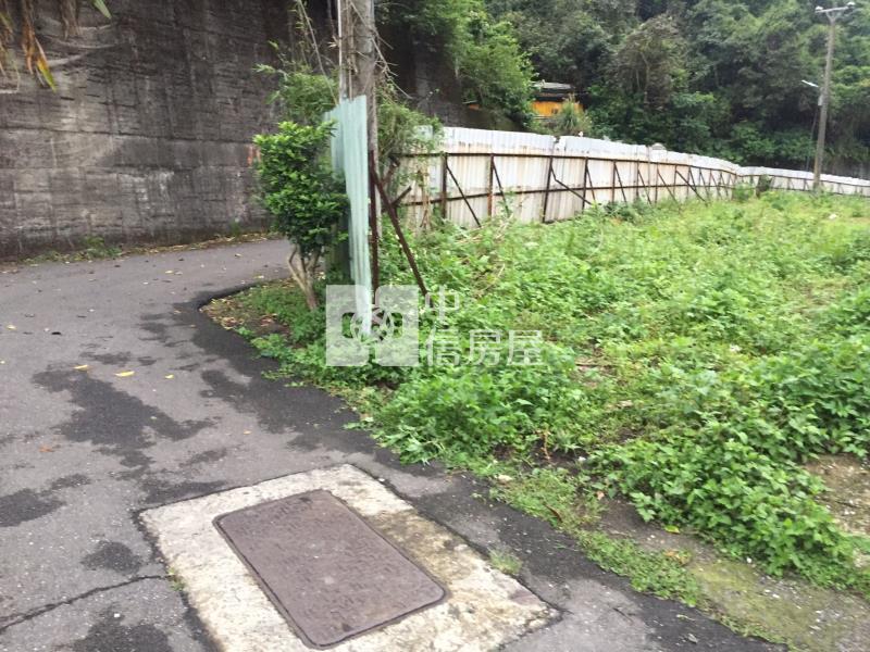 ●基隆中山區西岸倉儲用地房屋室內格局與周邊環境