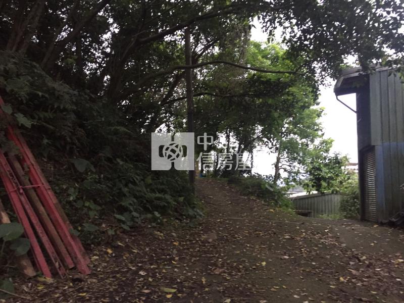 ●基隆中山區西岸倉儲用地房屋室內格局與周邊環境