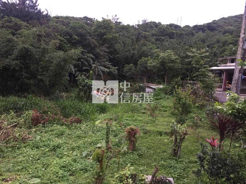 ●基隆中山區西岸倉儲用地房屋室內格局與周邊環境