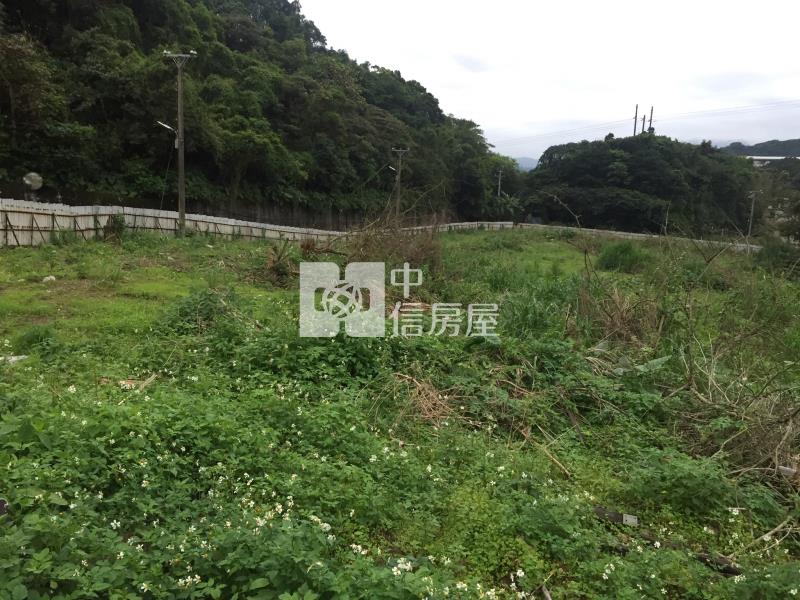 ●基隆中山區西岸倉儲用地房屋室內格局與周邊環境