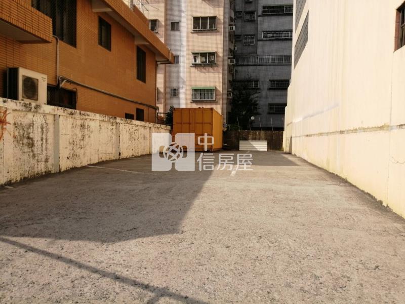 崇善建地房屋室內格局與周邊環境