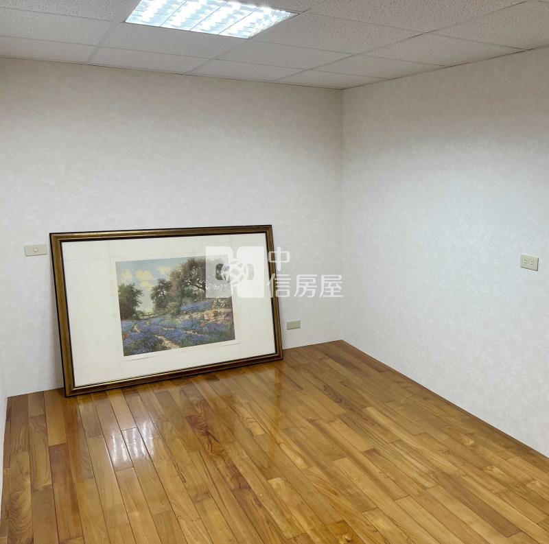巨星免整理低總價套房房屋室內格局與周邊環境