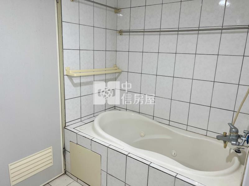 巨星免整理低總價套房房屋室內格局與周邊環境