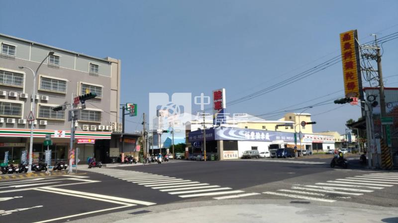永康大灣交流道旁方正乙工地房屋室內格局與周邊環境