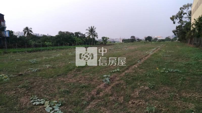 永康大灣交流道旁方正乙工地房屋室內格局與周邊環境