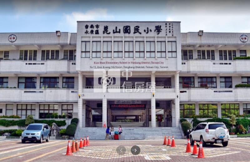 永康大灣交流道旁方正乙工地房屋室內格局與周邊環境