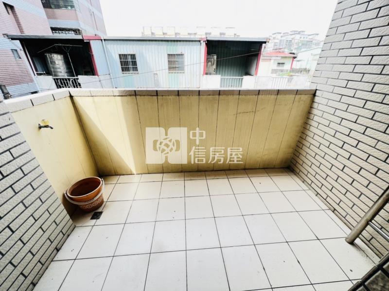 【安家】忠貞南亞科技大學美裝潢透天房屋室內格局與周邊環境