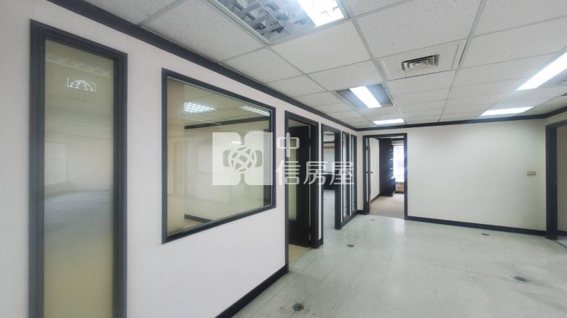 正五期近市府稀有高樓角間商辦房屋室內格局與周邊環境