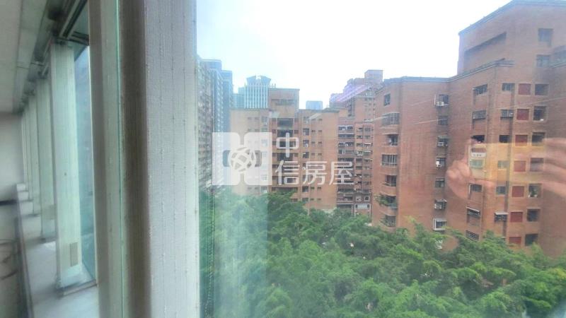 正五期近市府稀有高樓角間商辦房屋室內格局與周邊環境