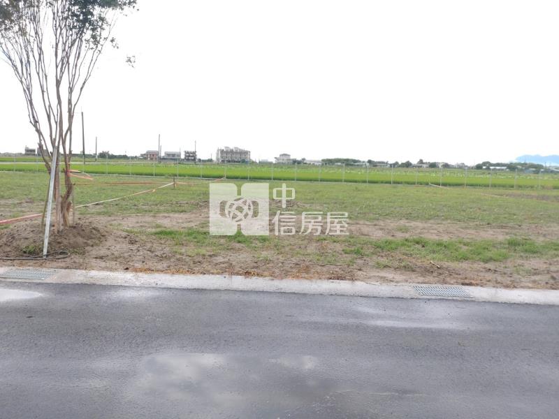 荷花故鄉有水電雙面路美農地房屋室內格局與周邊環境