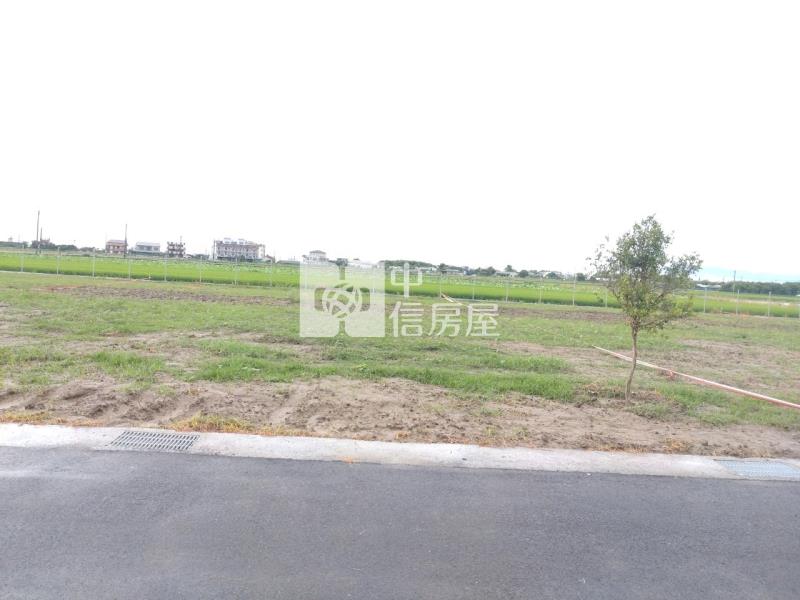 荷花故鄉有水電雙面路美農地房屋室內格局與周邊環境
