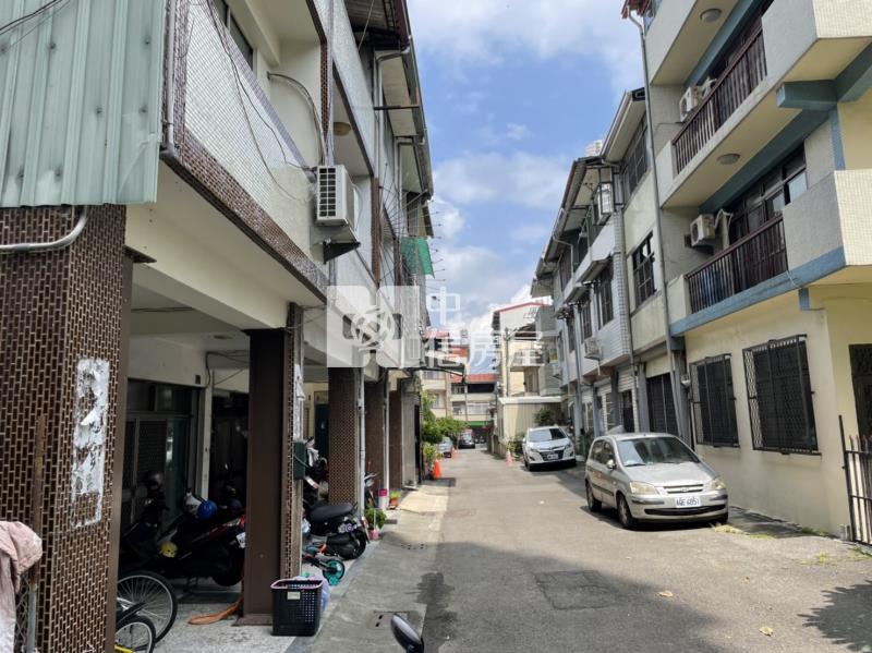 忠貞建地房屋室內格局與周邊環境