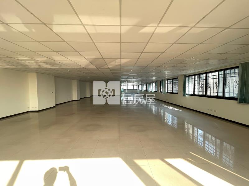 大里二期企業總部電梯辦公大樓房屋室內格局與周邊環境