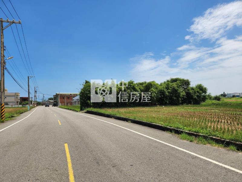正仁愛路農地角地房屋室內格局與周邊環境