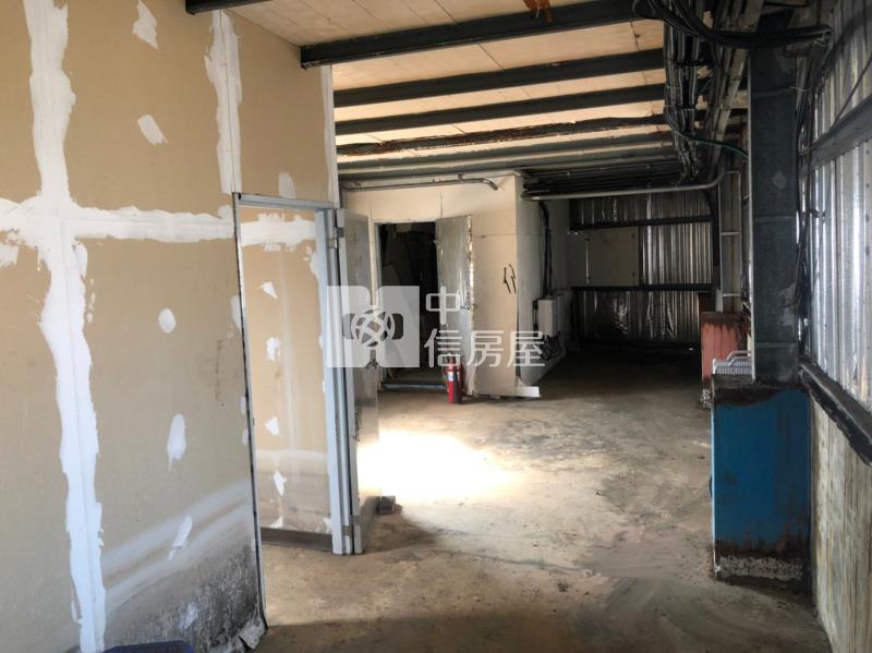 前後臨路雙面電梯透店房屋室內格局與周邊環境