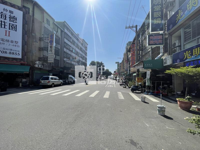 水湳市場透天店鋪(專任)房屋室內格局與周邊環境