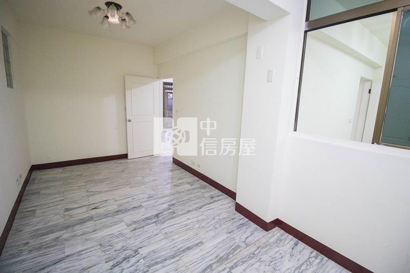 漢口商圈一樓公寓房屋室內格局與周邊環境
