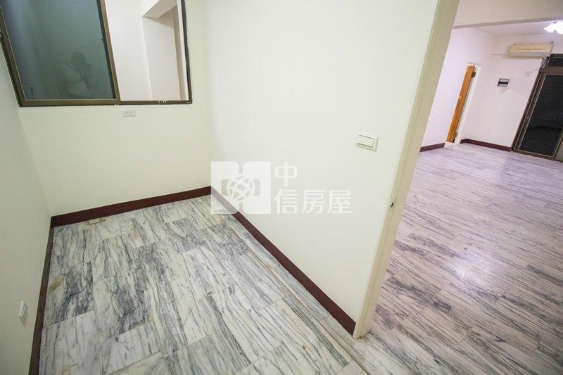 漢口商圈一樓公寓房屋室內格局與周邊環境