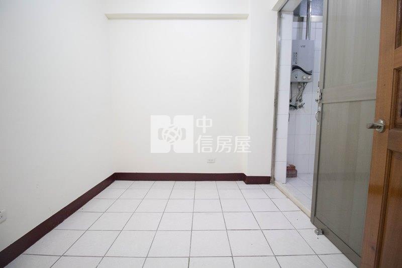 漢口商圈一樓公寓房屋室內格局與周邊環境