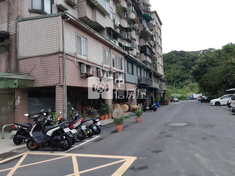 ●靜園店面房屋室內格局與周邊環境