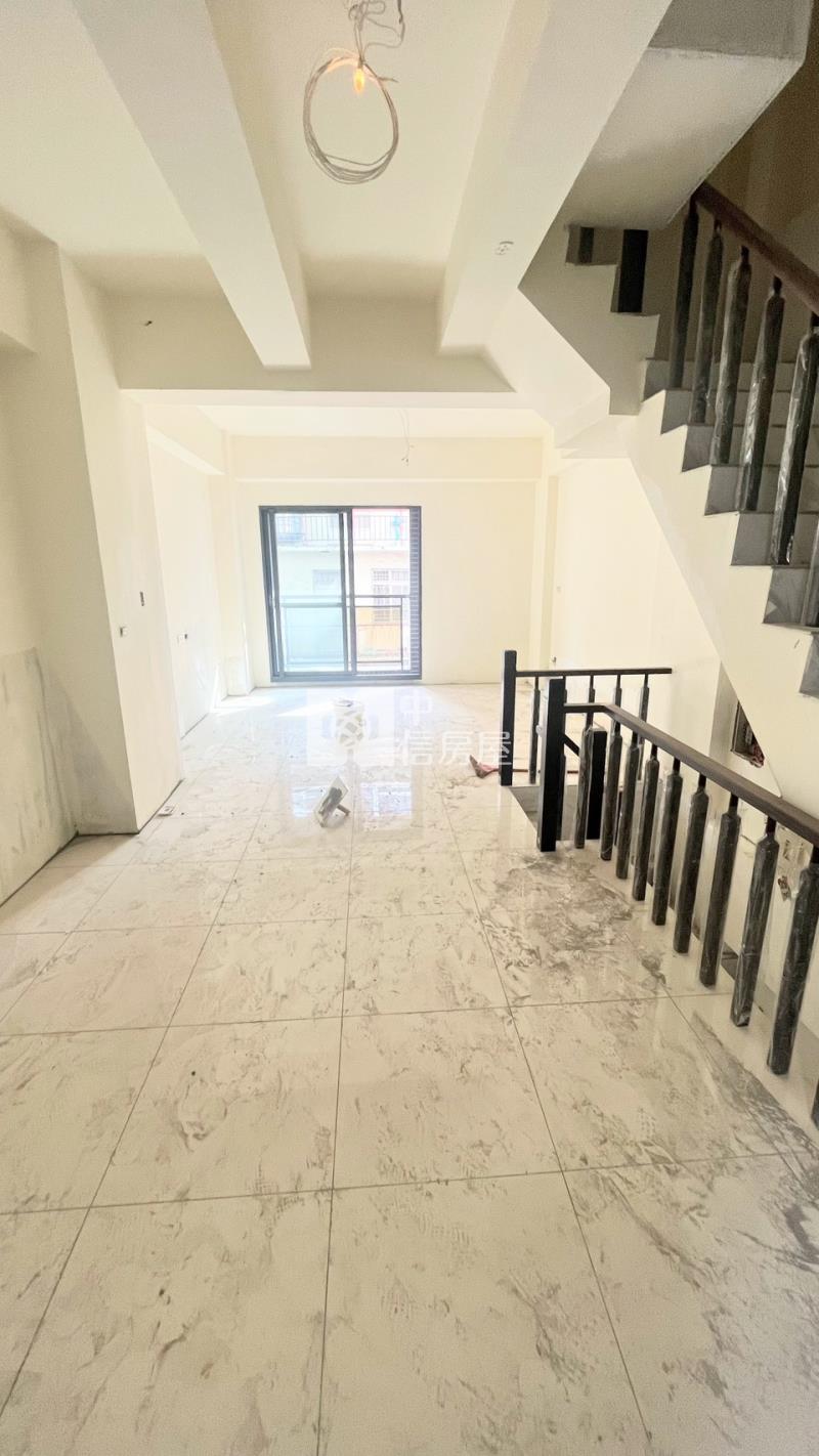 北區親親戲院全新別墅A房屋室內格局與周邊環境