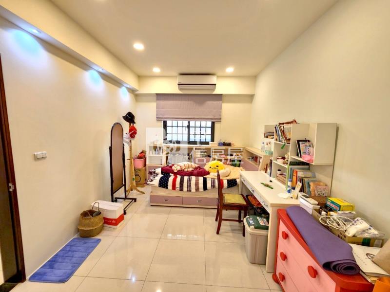 新屋東明國小田園農舍房屋室內格局與周邊環境