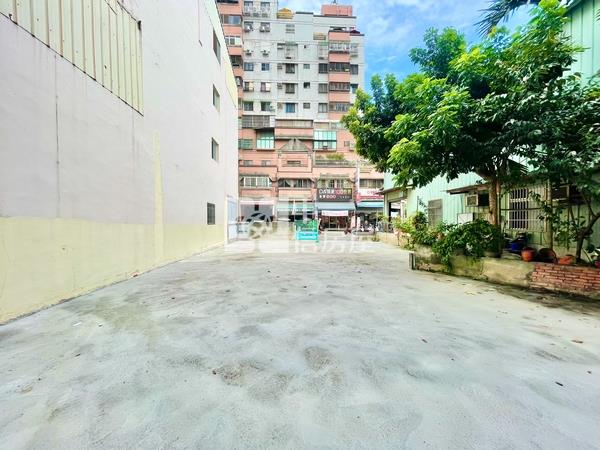 正遼寧路大地坪建地房屋室內格局與周邊環境