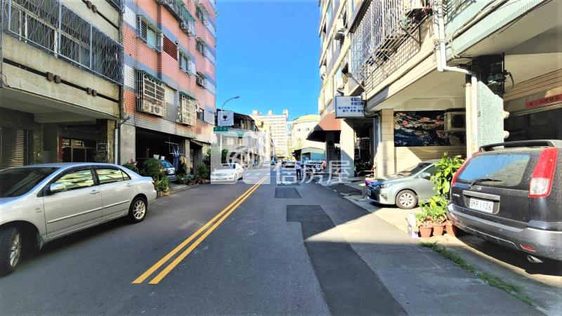 北區住二角間透套前院停車房屋室內格局與周邊環境