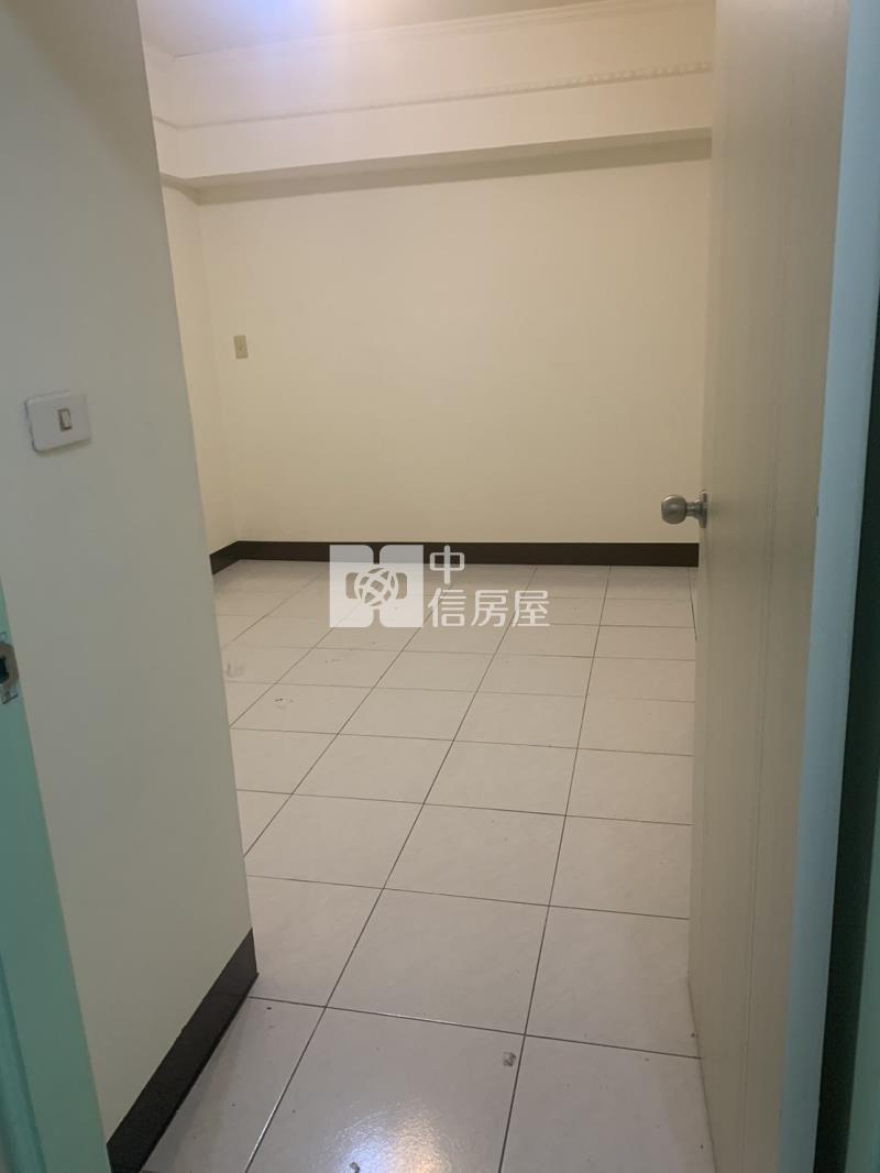 歸仁圓環商圈店面房屋室內格局與周邊環境