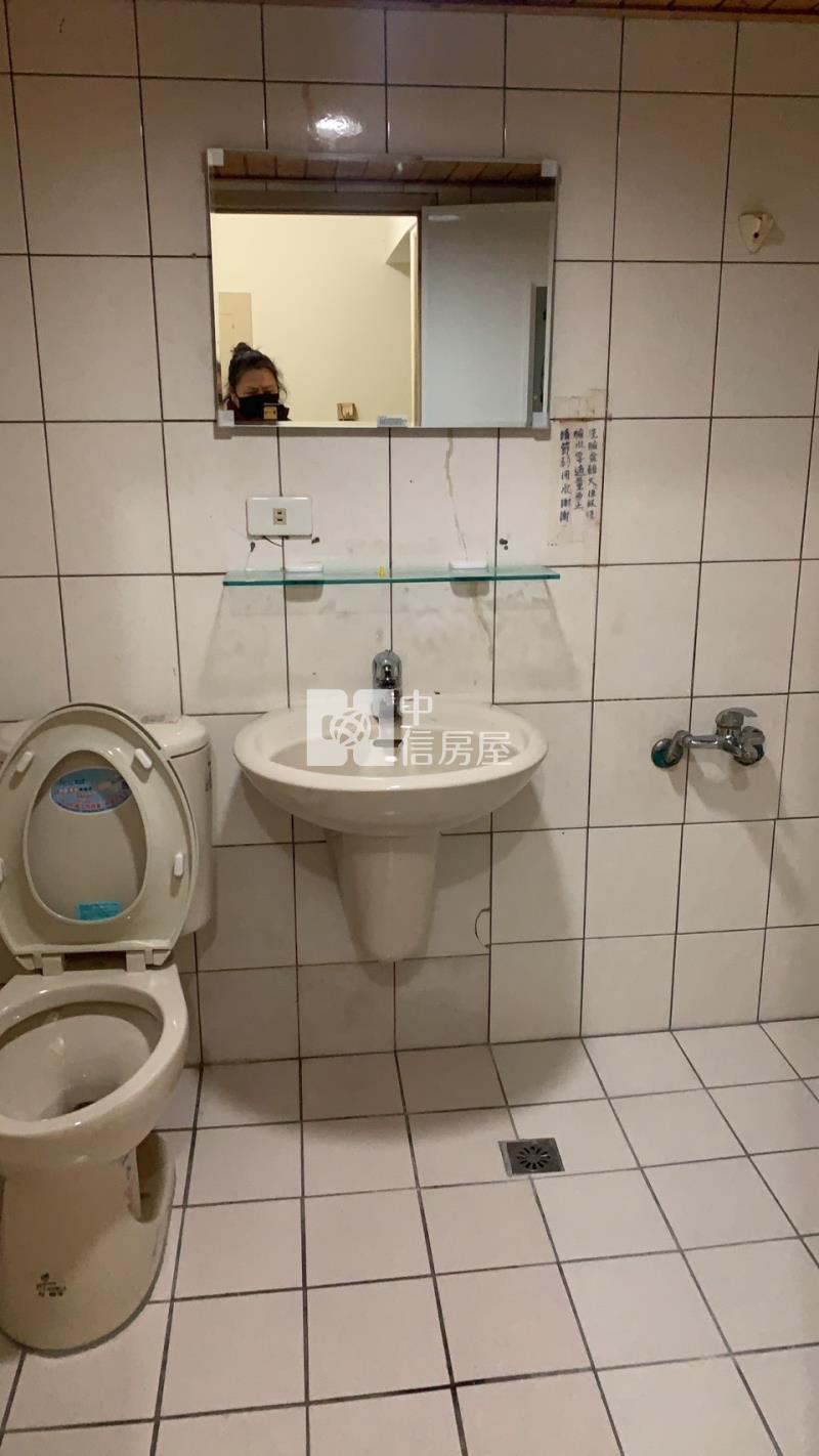 歸仁圓環商圈店面房屋室內格局與周邊環境