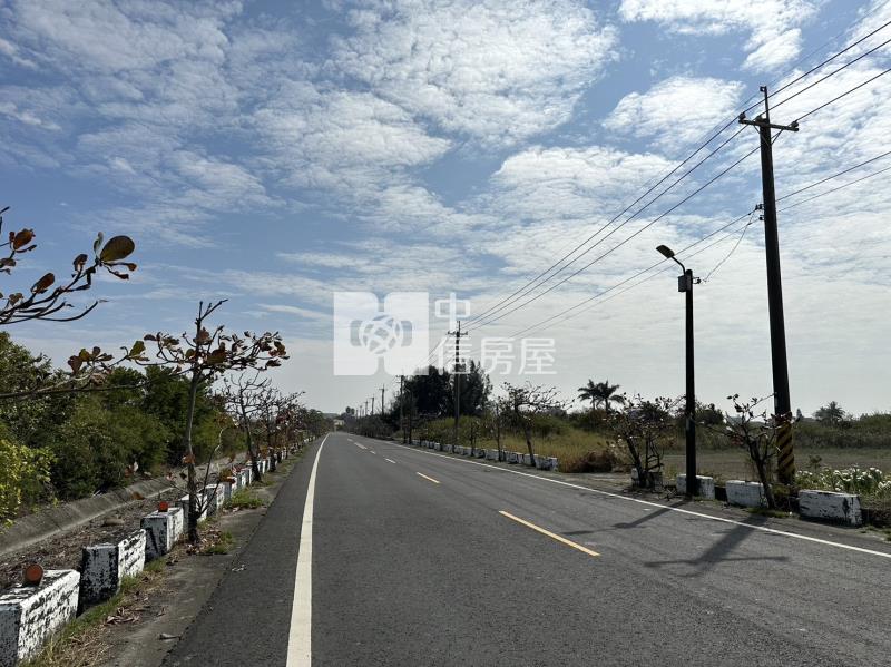 學甲區中洲段方正農牧用地房屋室內格局與周邊環境