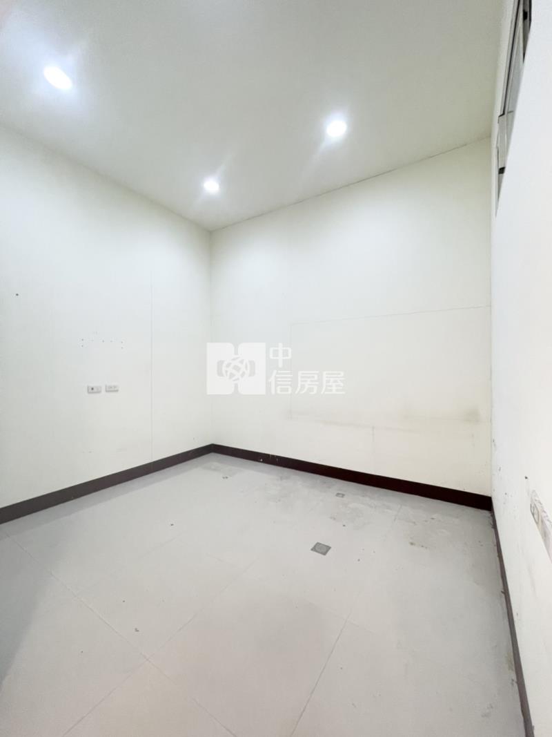 大肚市區旁13年別墅房屋室內格局與周邊環境
