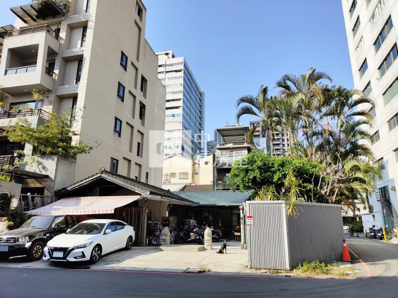 科博商圈大地坪角地