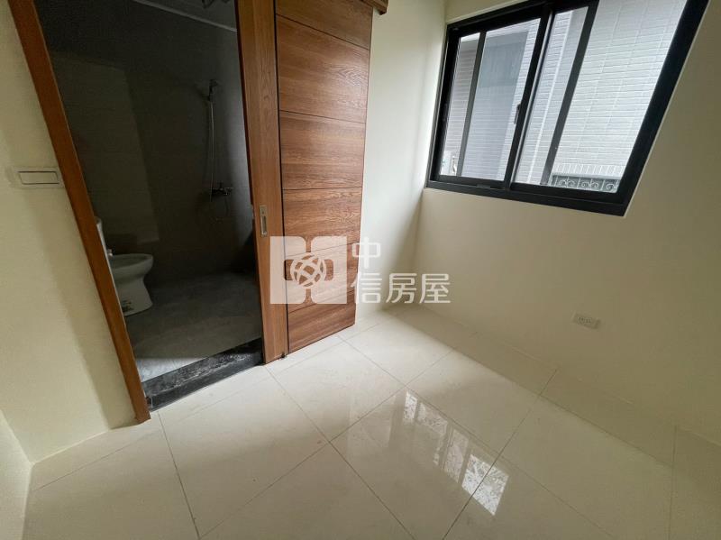 A.親親戲院商圈.全新落成.車庫別墅房屋室內格局與周邊環境