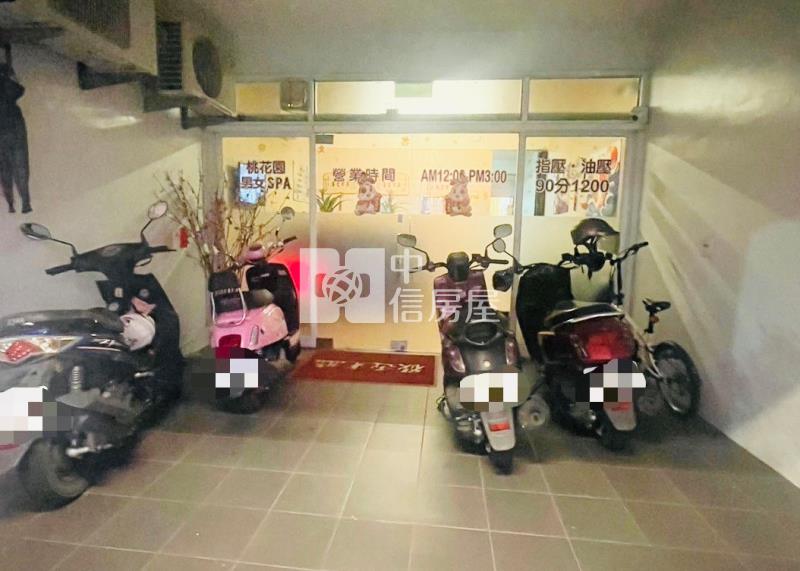 仁德20米中正路黃金店面房屋室內格局與周邊環境