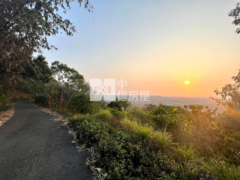 古坑劍湖山旁雙面路農地房屋室內格局與周邊環境