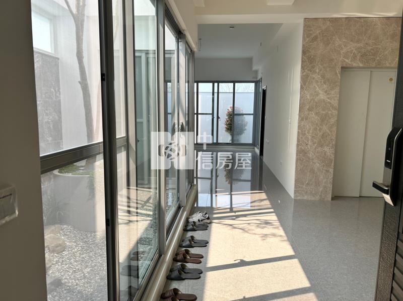 安平遊艇港區全新電梯三車墅房屋室內格局與周邊環境