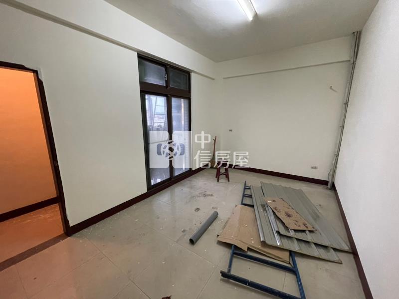 新農街7-11便利商店房屋室內格局與周邊環境