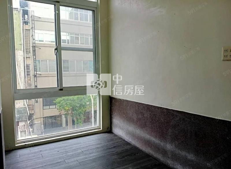 中正國華商圈精巧店住房屋室內格局與周邊環境