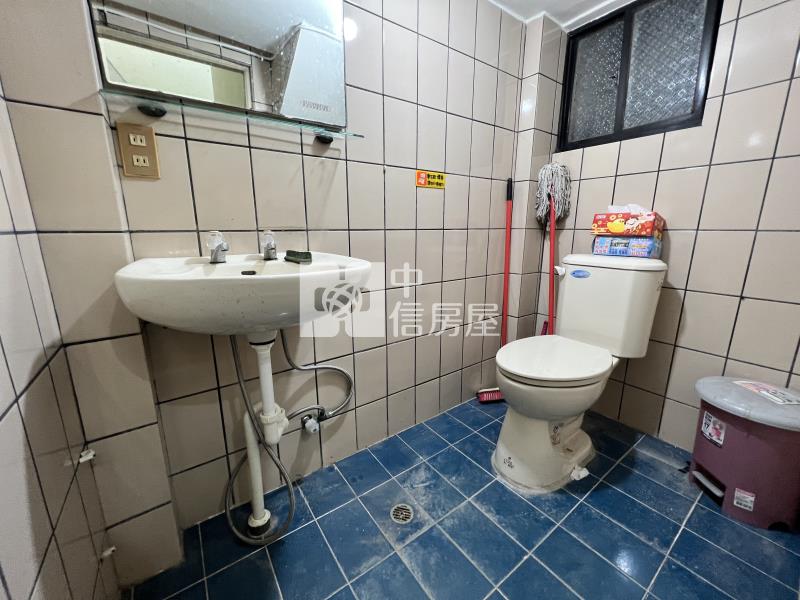 中壢SOGO店面收租套房房屋室內格局與周邊環境