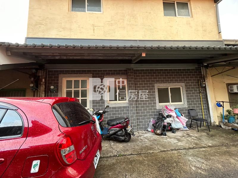 小資族整理透天房屋室內格局與周邊環境