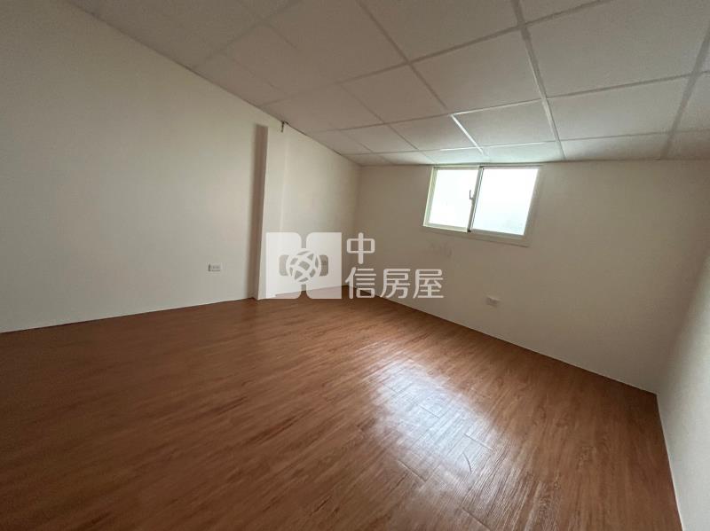 小資族整理透天房屋室內格局與周邊環境