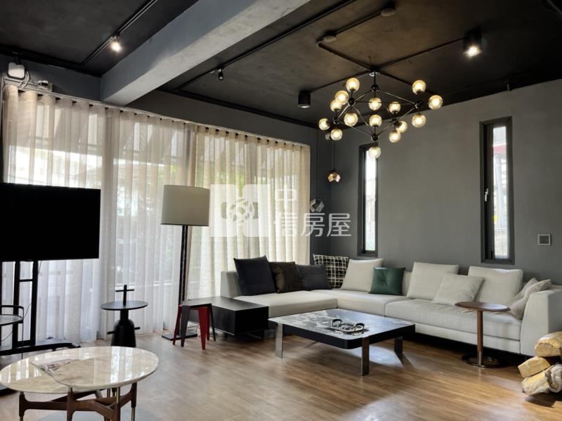 白色愛琴海庭院別墅店面房屋室內格局與周邊環境