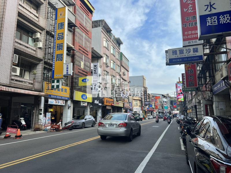 正市區黃金透天店面房屋室內格局與周邊環境