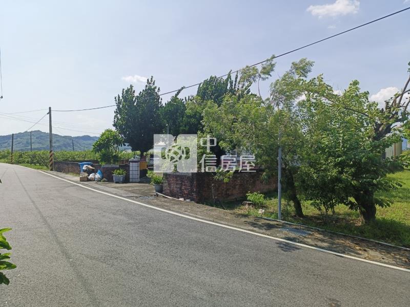 楠西龜丹溫泉合法農舍房屋室內格局與周邊環境
