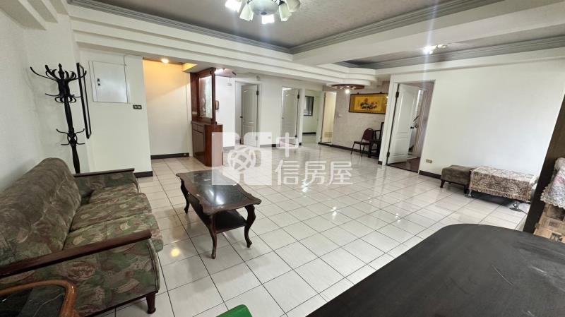 俊國朝南大3房房屋室內格局與周邊環境