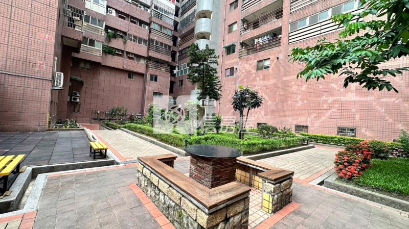 俊國朝南大3房房屋室內格局與周邊環境