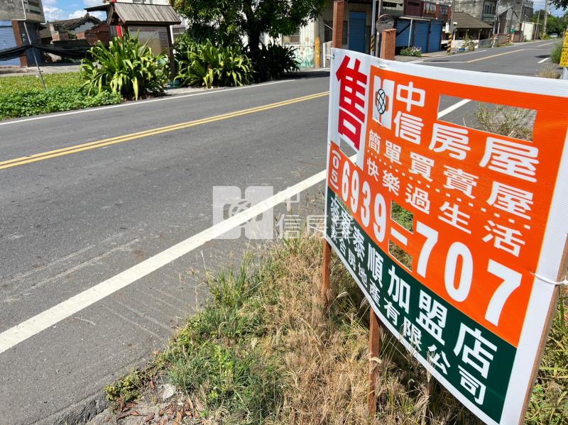 崙背大路邊建地房屋室內格局與周邊環境