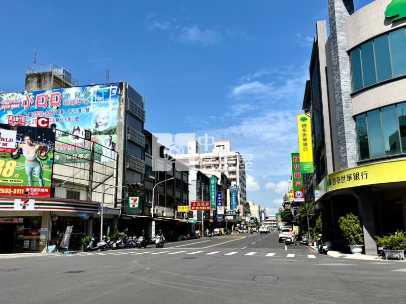 正圓通南路｜獨家！大地坪使用近百坪年輕透店房屋室內格局與周邊環境